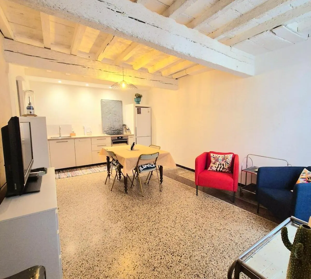 La Maison Des Artistes Arles