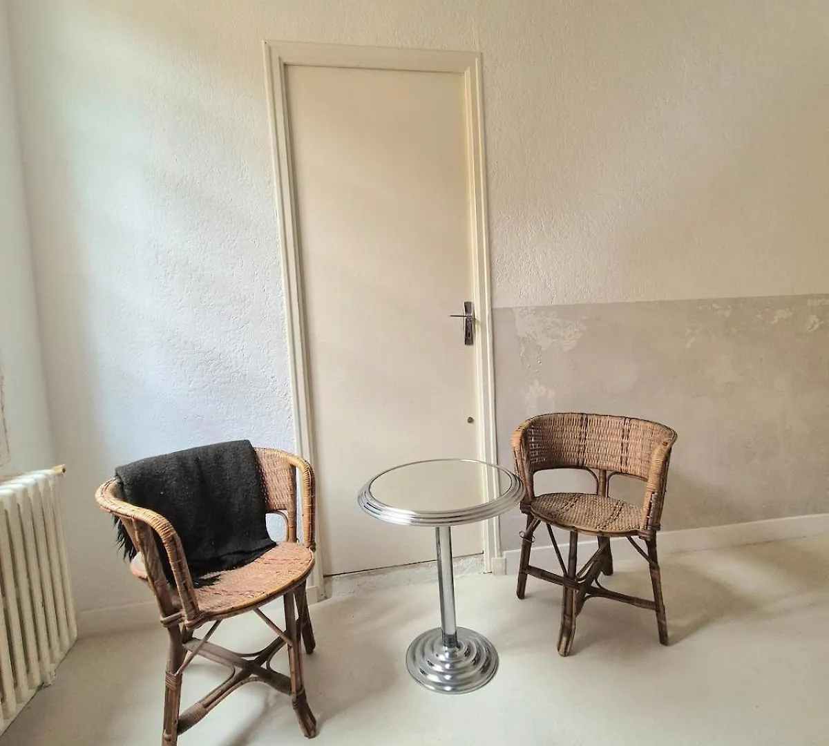 La Maison Des Artistes Arles 0*,