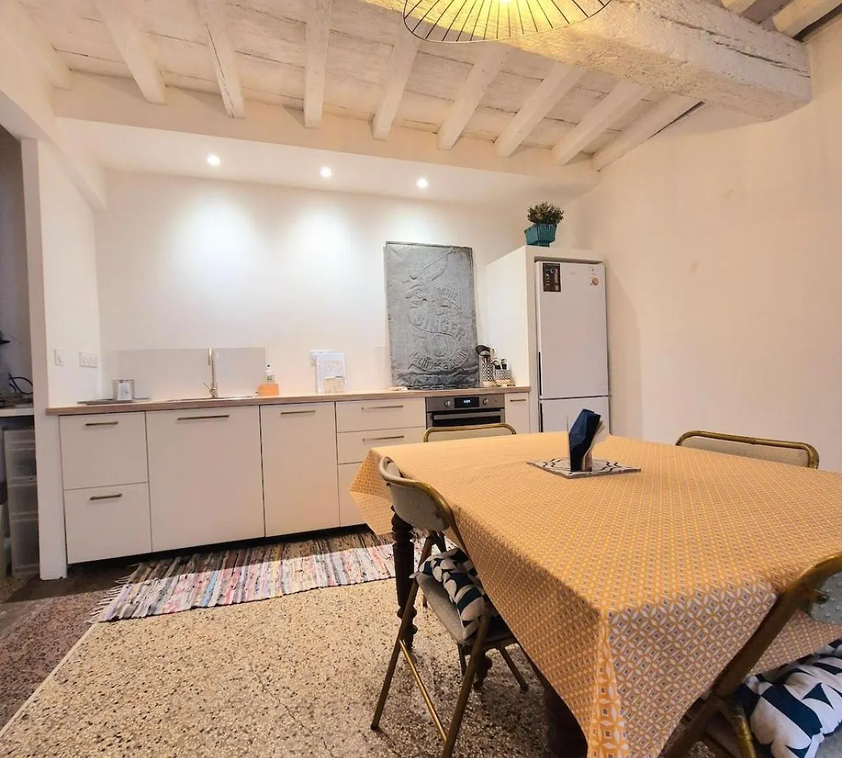 La Maison Des Artistes Арль Дом отдыха